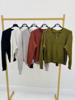 Pull grosse maille col V – Image 2