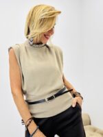 Top avec épaulettes smocké à la taille – Image 9