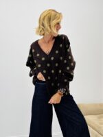 Pull à pois col V – Image 6