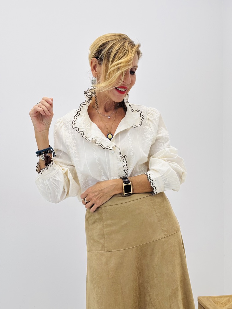 IMG_5468 Chemise broderie ton sur ton – Image 1