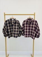 Chemise carreaux manches chauve-souris – Image 2