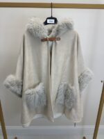 Cape grande taille effet suédine avec fausse fourrure – Image 2