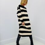 Robe Longue à rayures larges – Confort moderne et allure chic