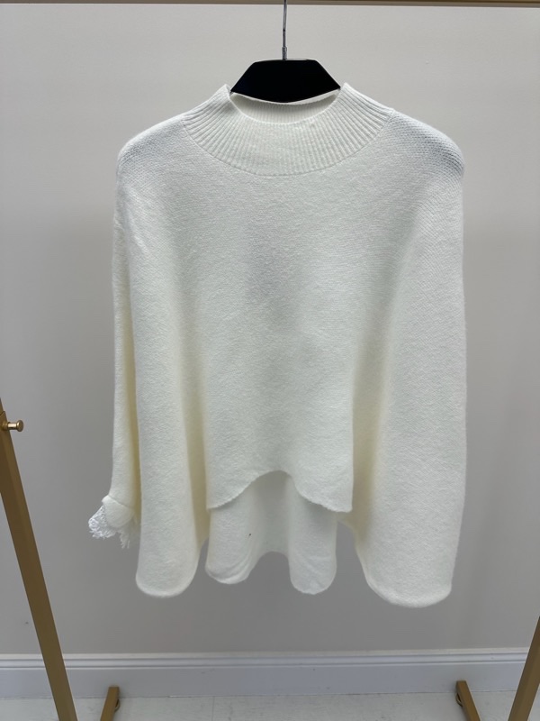 24102025-005 🖤 Pull Poncho Chic à Dentelle – Image 6