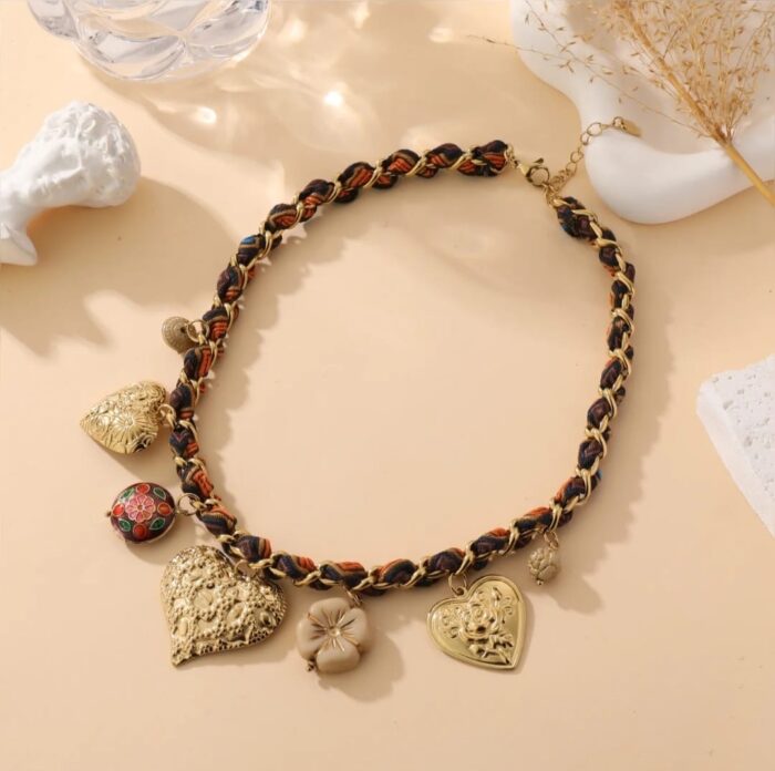 Collier Multi-Pendentifs Cœur et fleur – Image 1
