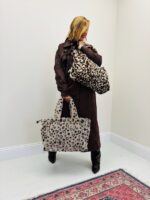 Sac Cabas en fausse fourrure imprimé léopard – Image 2