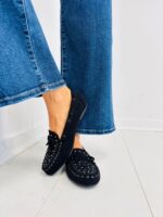 Mocassins femme cloutés en daim – Image 3