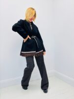 Veste Ceinturée à Franges – Élégance italienne au détail bohème