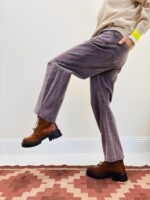 Pantalon en Velours Coupe Barrel – Image 4