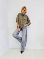 Chemise Manches Courtes en Viscose – coupe moderne et détails utilitaires – Image 7
