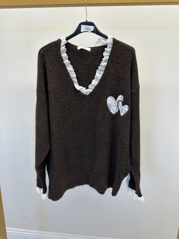 28102025-002 Pull doux dentelle cœur – Collection Grande Taille – Image 2