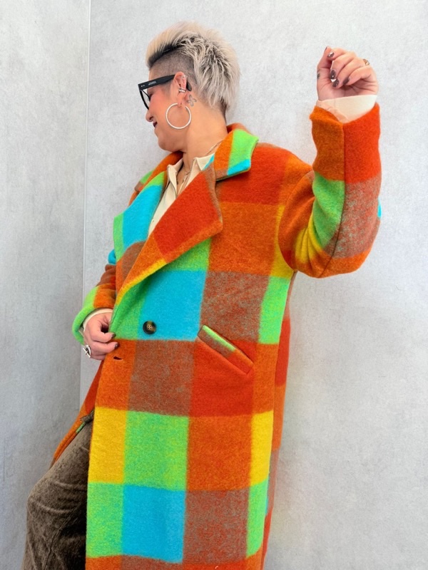 28102025-005 Manteau à carreaux laine bouillie – Grande Taille – Image 6