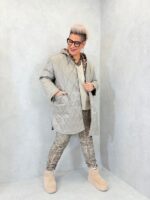 Parka matelassée à capuche réversible imprimé léopard