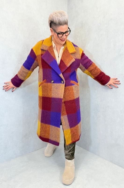 28102025-007 Manteau à carreaux laine bouillie – Grande Taille – Image 8