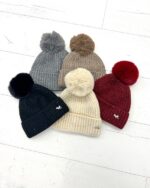 Bonnet en Maille avec pompon – Image 2