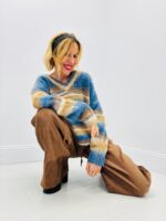 Pull Moelleux à Rayures – Couleurs et douceur d’hiver