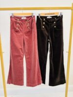 Pantalon en Velours côtelé à boutons dorés – esprit rétro chic – Image 2