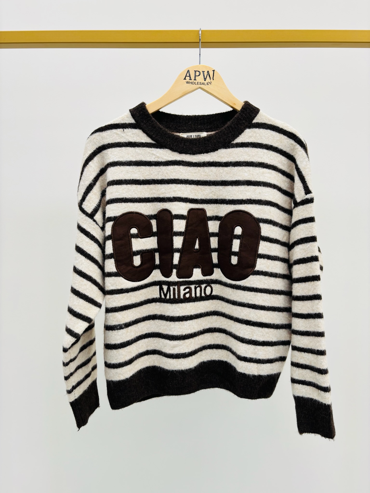 3BCD4AEC-0B33-487C-888B-6EF540A77D83 Pull Marinière “CIAO Milano” – Esprit italien & maille cocoon – Image 2