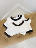 T-shirt Col et Manches lurex – Chic minimaliste 100% coton – Image 2