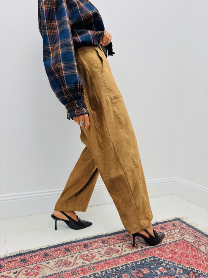 Pantalon Suédine avec ceinture – Toucher doux – Image 3