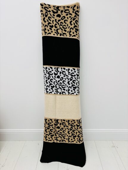 Écharpe Léopard blocs contrastés – Élégance et douceur