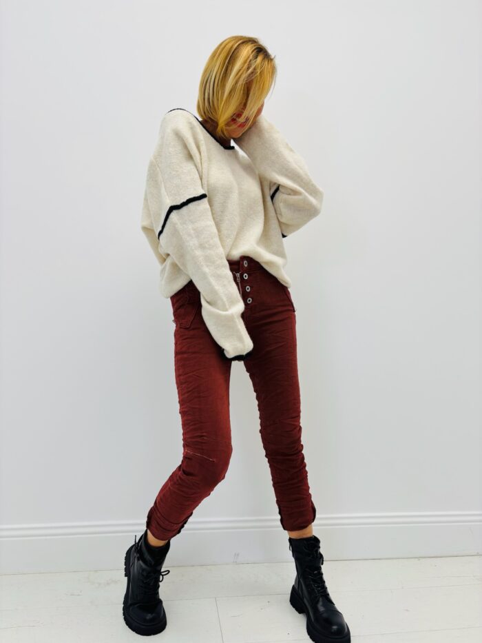 Pull col V contrasté – Maille douce – Image 3