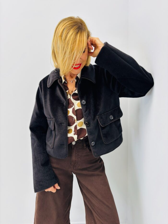 Veste Fausse Fourrure matière Végane – Image 1