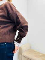 Pull Doux à boutons – Image 6