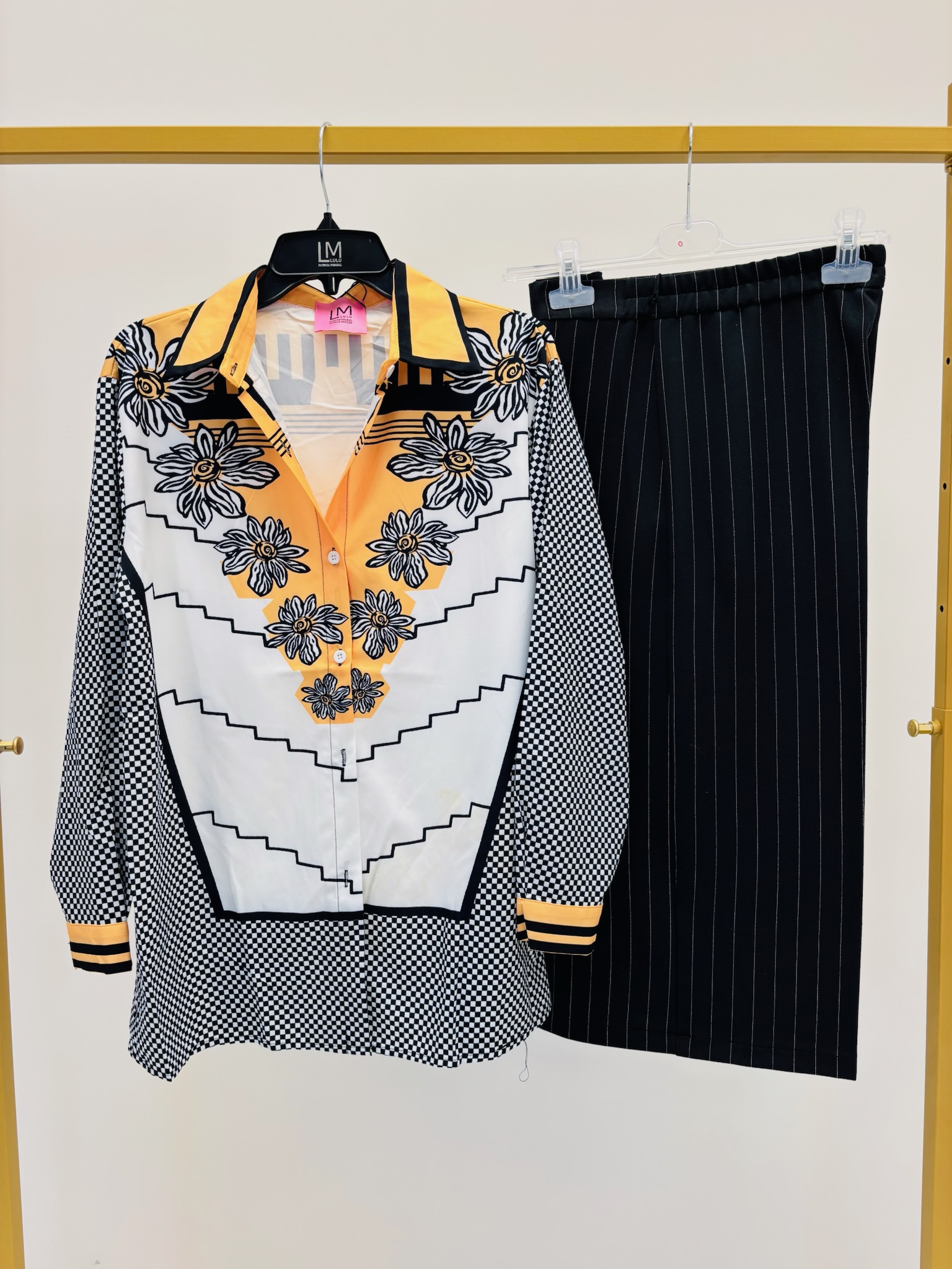 590CE227-8582-4928-8945-CCD5FB804187 Chemise Imprimée Géométrique – Esprit chic et graphique LM LULU – Image 2