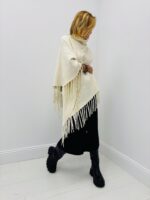 Poncho en Viscose à Franges – Marque VALENTYNE – Image 7