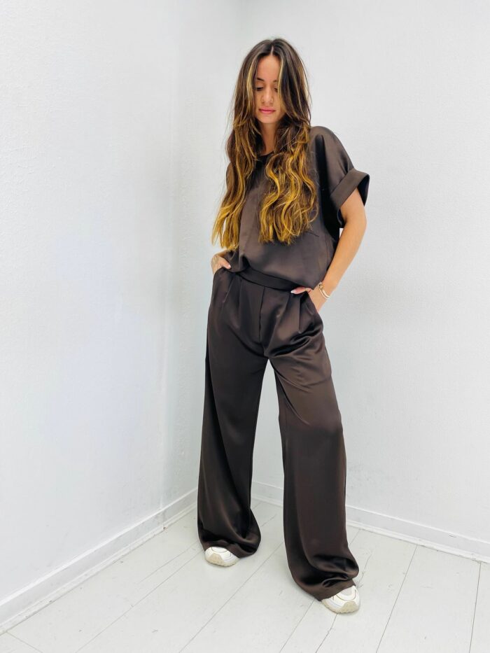 Blouse Satinée à Poche – Image 8