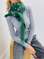 Carré motif Bandana – Accessoire tendance – Image 3