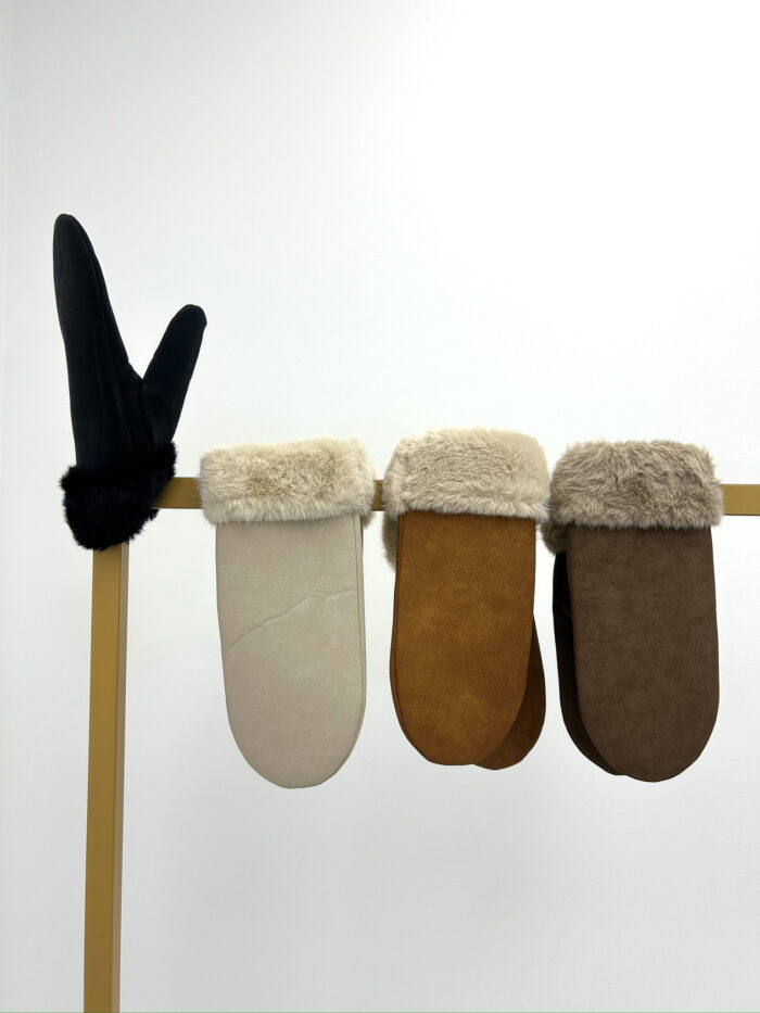 Moufles Suédine & Fausse fourrure – Chaleur et élégance – Image 1