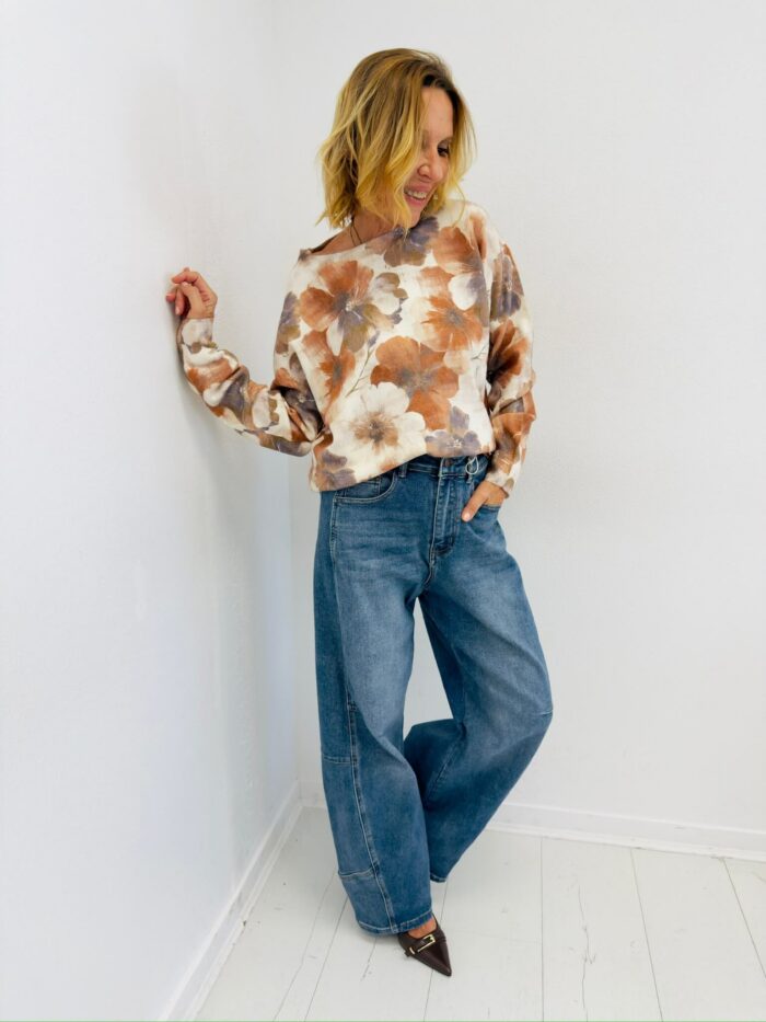 Pull Léger à Imprimé Floral Artistique – Image 2