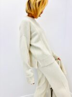 Pull Doux à Couture contrastée – Élégance minimaliste signée VALENTYNE – Image 4