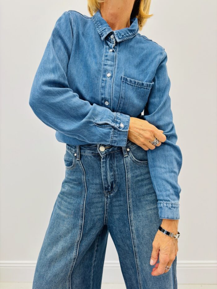 Chemise en jean  – Coupe droite – Image 1
