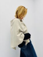 Poncho doux asymétrique – Style italien en maille viscose Marque Valentyne – Image 11