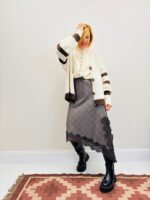 Gilet “SOULCLUB 89” – Maille douce à rayures – Image 2