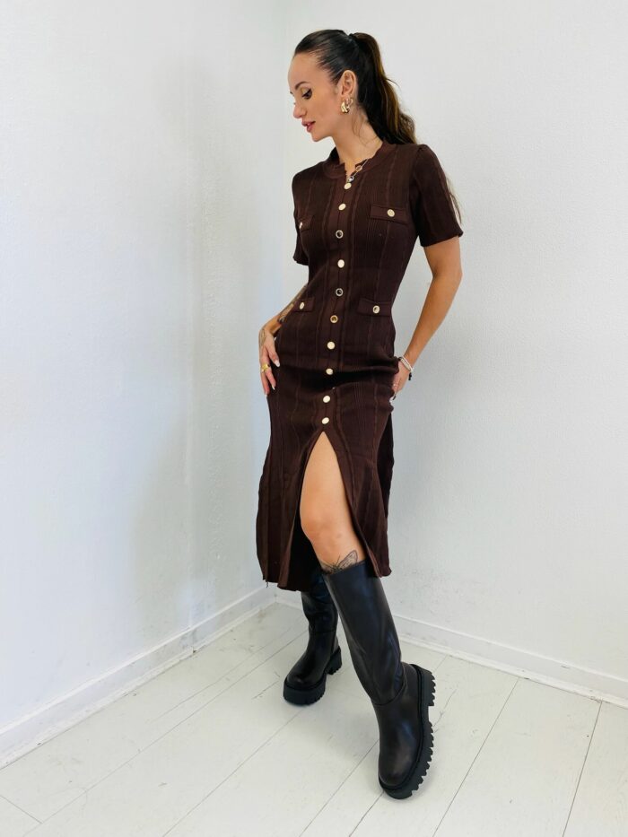 Robe Structurée à boutons dorés – Image 2