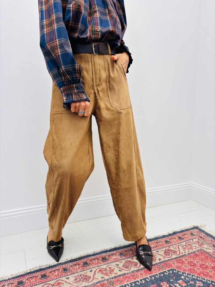 Pantalon Suédine avec ceinture – Toucher doux – Image 1