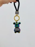 Porte-clés ours brillant – Détail fun et éclat glamour – Image 3