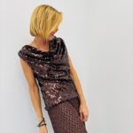 Top à Sequins – Encolure Drapée & Doublure Confort