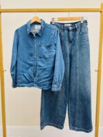 Chemise en jean  – Coupe droite – Image 2