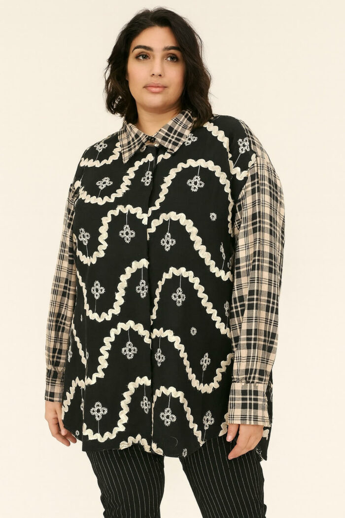 Chemise Brodée – Image 1