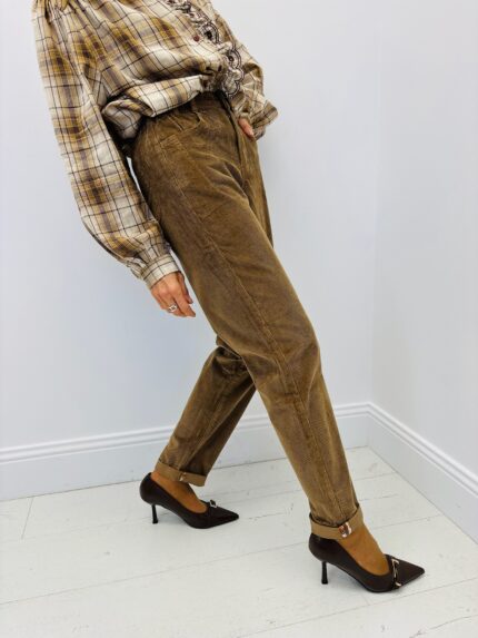 Pantalon Carotte en Velours côtelé