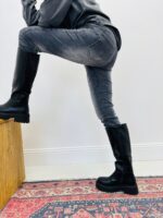 Jean Skinny Gris Délavé – Image 3