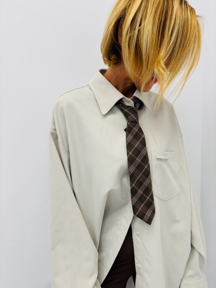 Chemise Oversize avec cravate – Image 5