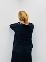Pull Boutonné dos ou devant – Élégance réversible signée VALENTYNE – Image 5