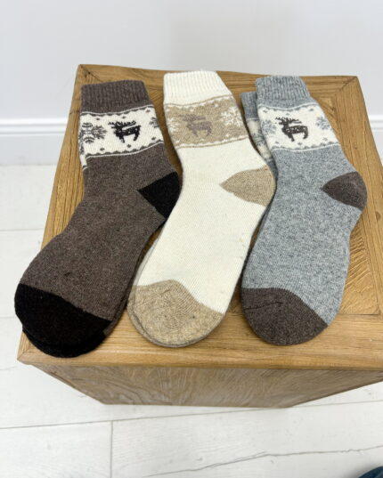 Chaussettes en Laine motif renne – Chaleur et douceur hivernale