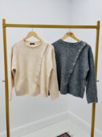 Pull Boutonné Asymétrique – Image 2